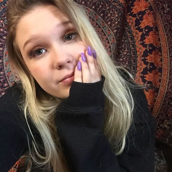 Meet your Posher, Ingrid - Picture 1 of 1